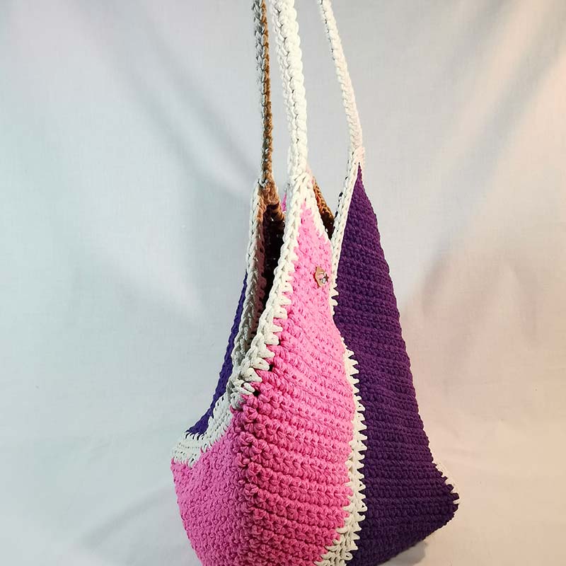 Profil-Sac-a-main-lunaria-mauve-rose-technique-crochet