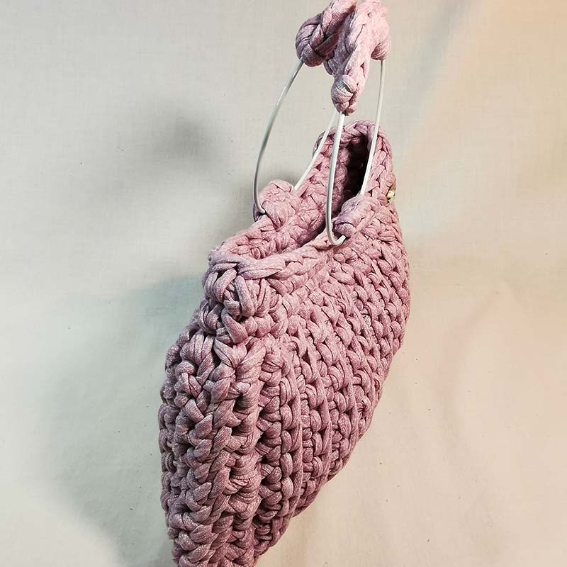 Profil-sac-a-main-Muguet-Rose-crochet