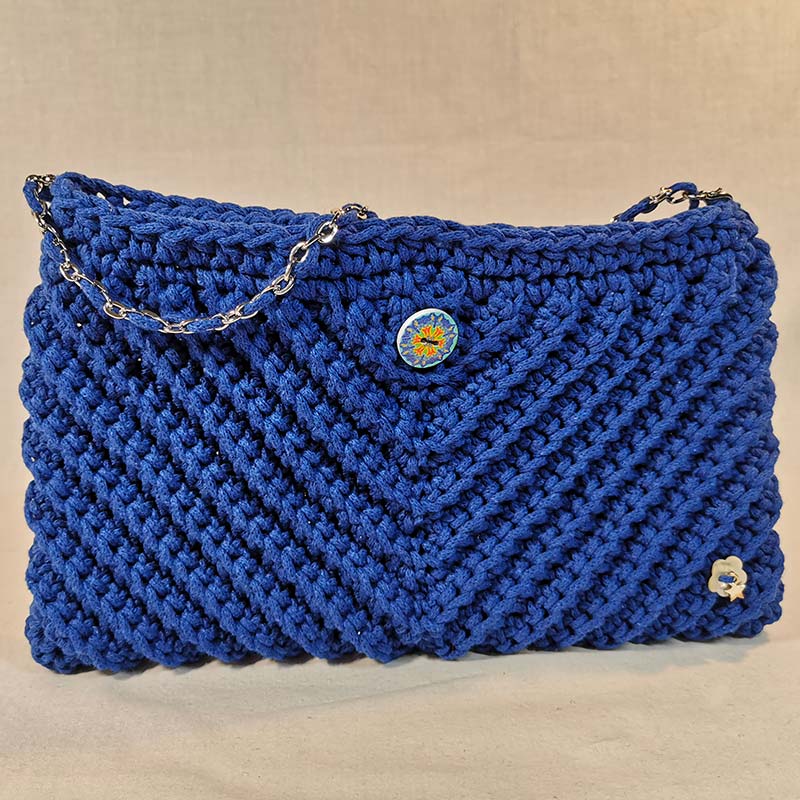 pochette-a-main-campanule-technique-crochet1