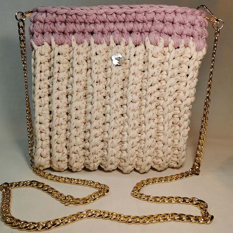 sac-a-main-prevenche-blanc-chaine-dore-rose-crochet