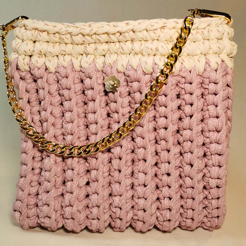 sac-a-main-prevenche-rose-chaine-dore-blanc-crochet
